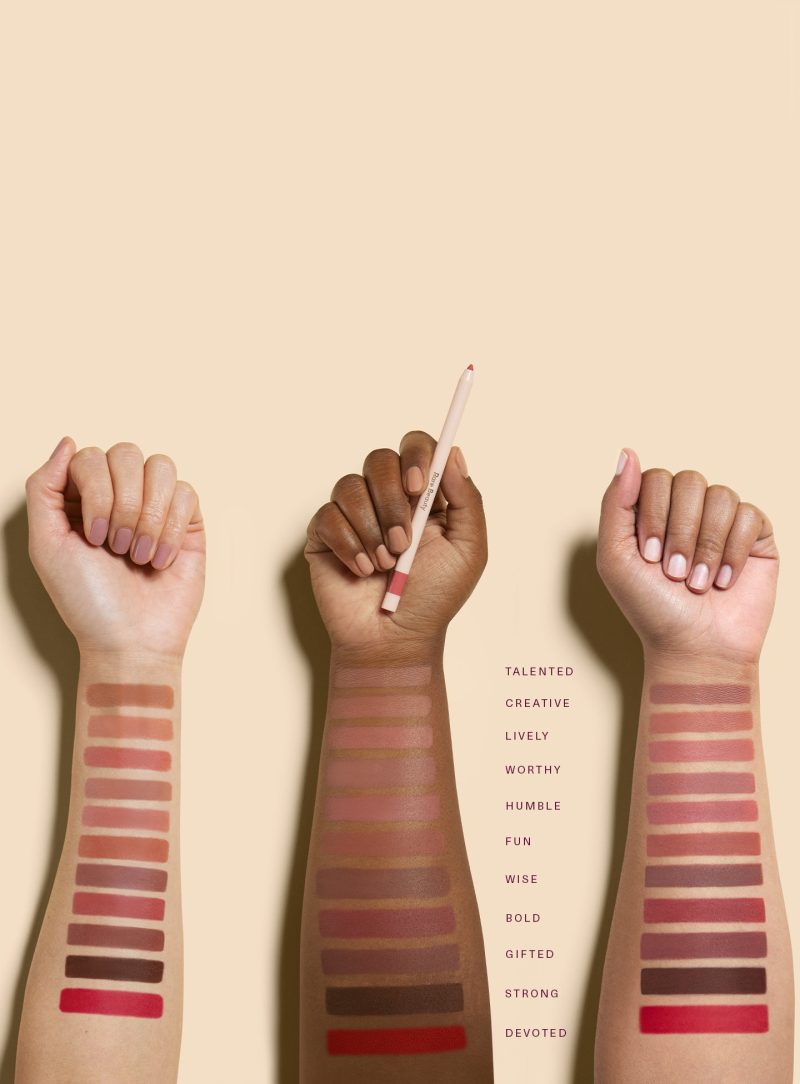 ARM SWATCHES KW MATTE LIP LINER