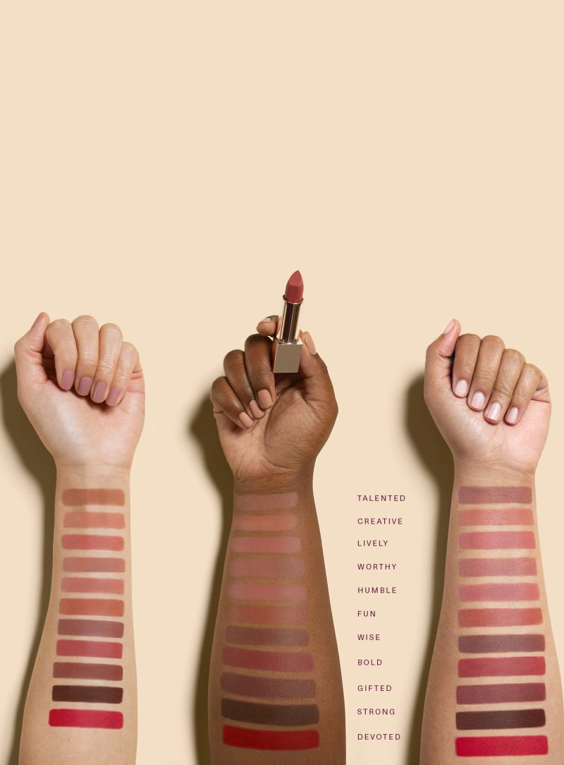 ARM SWATCHES KW MATTE LIPSTICK