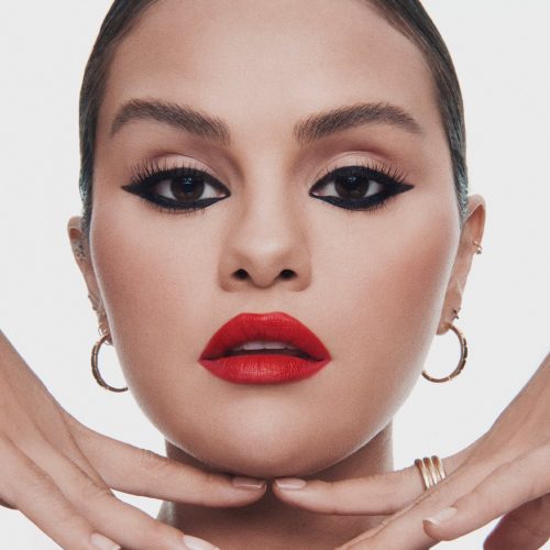 CAMPAIGN SELENA KW MATTE LIP LINER LIPSTICK DEVOTED 01