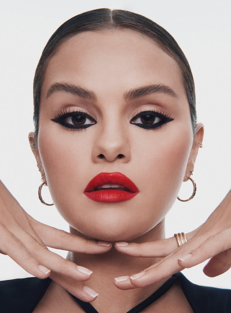 CAMPAIGN SELENA KW MATTE LIP LINER LIPSTICK DEVOTED 01