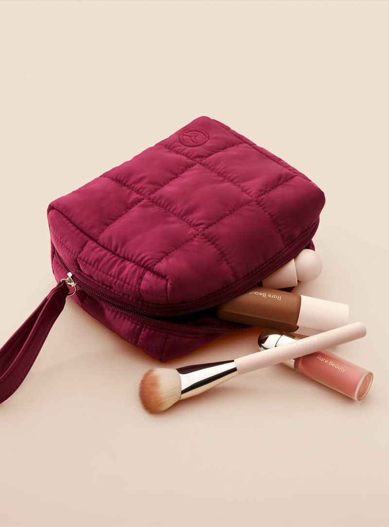 ECOMM PUFFY ESSENTIALS POUCH MERLOT 03