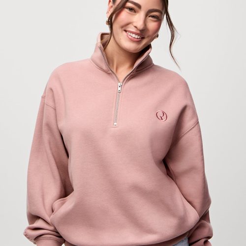 ON FIGURE QUARTER ZIP SWEATSHIRT S