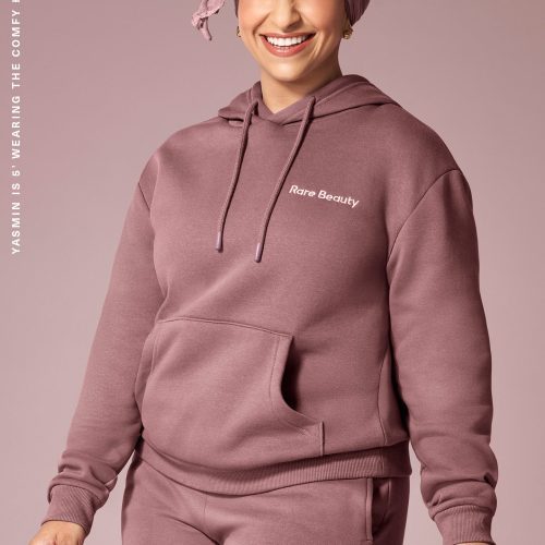 on figure comfy hoodie yasmin s 1440x1952 1