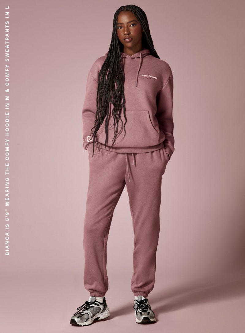 on figure comfy sweatpants bianca l 1440x1952 1