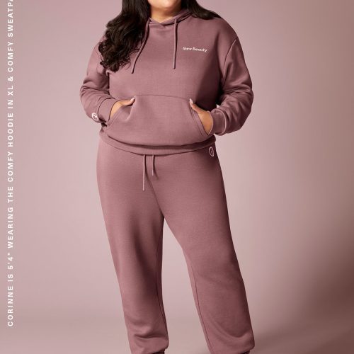 on figure comfy sweatpants corinne xxl 1440x1952 1